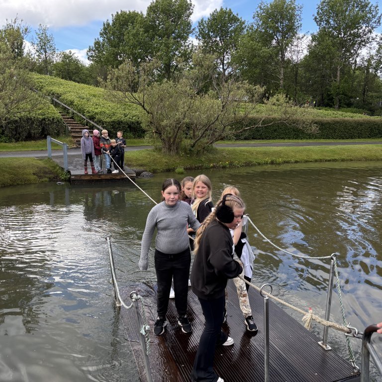 20250528_123139170_ios