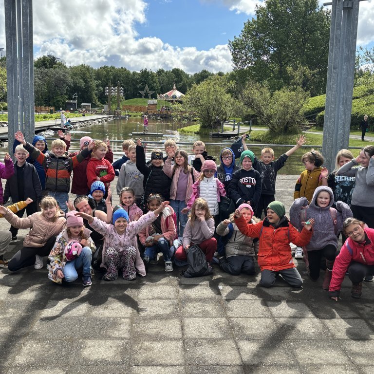 20250528_124056660_ios