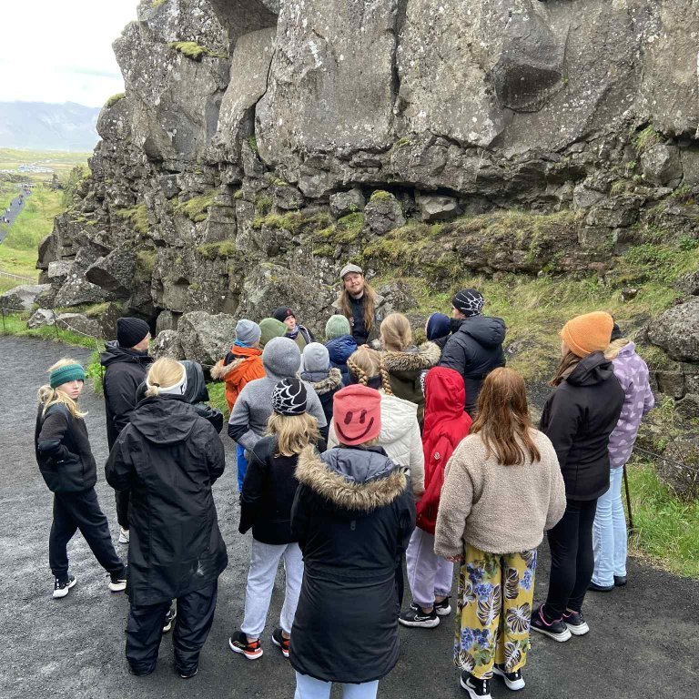 messenger_creation_27586371-e436-49db-991e-47585149be52