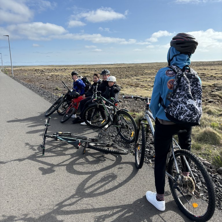 20240529_092254790_ios