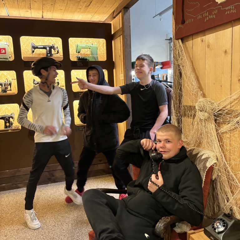 20240529_101552210_ios