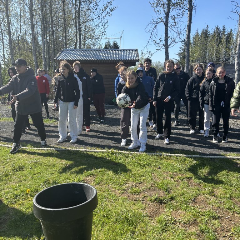 20240529_100854798_ios