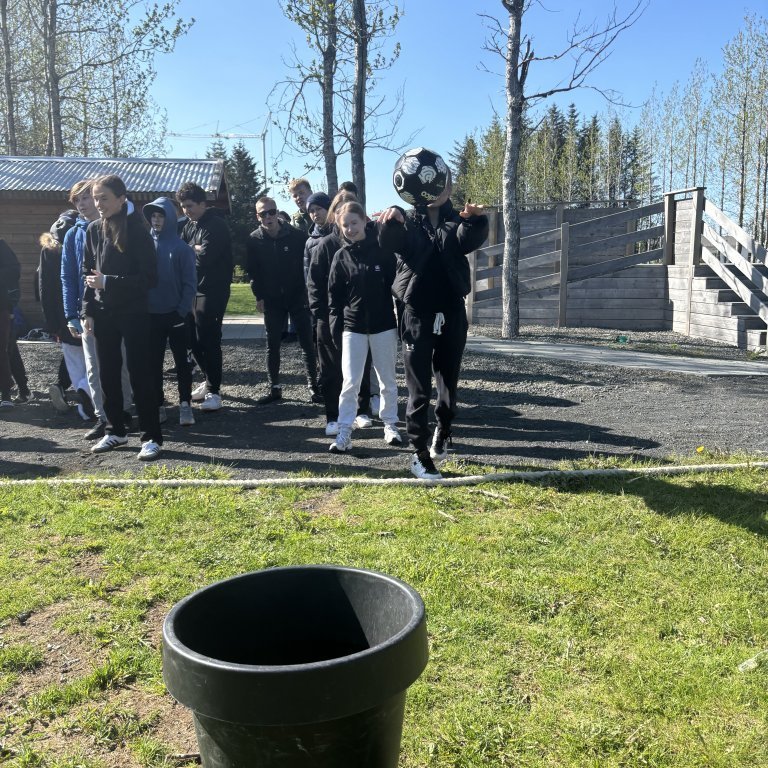 20240529_100909274_ios