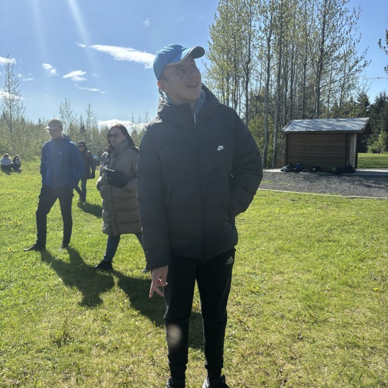 20240529_101457898_ios