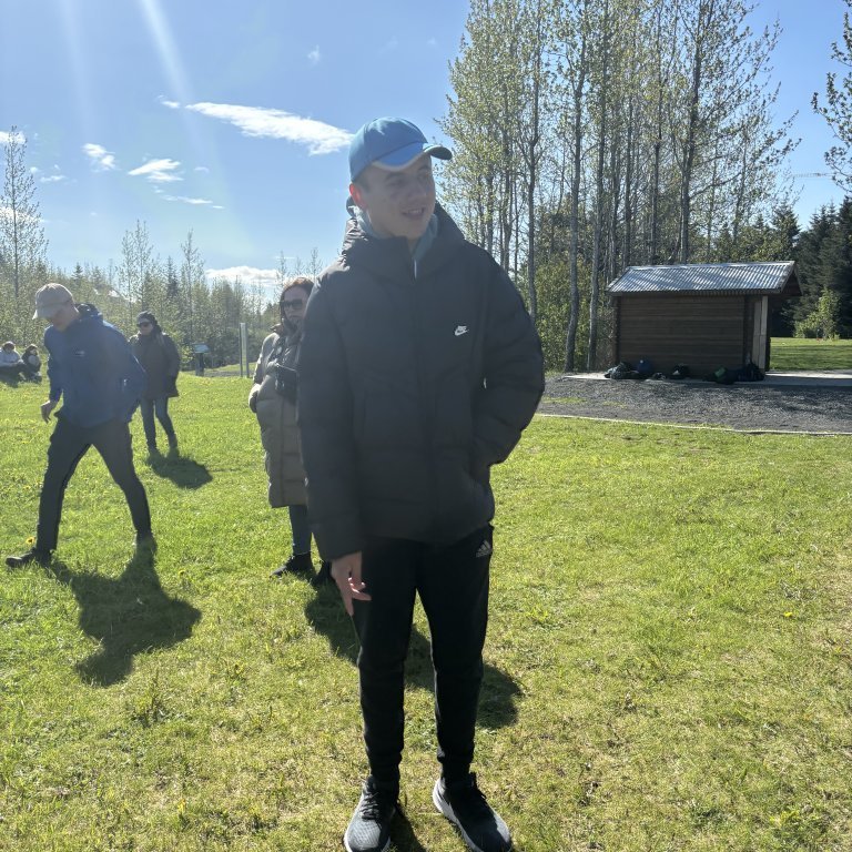 20240529_101458823_ios