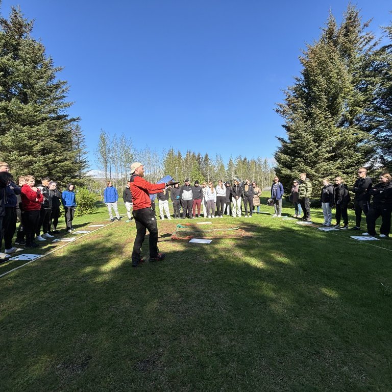 20240529_102834792_ios