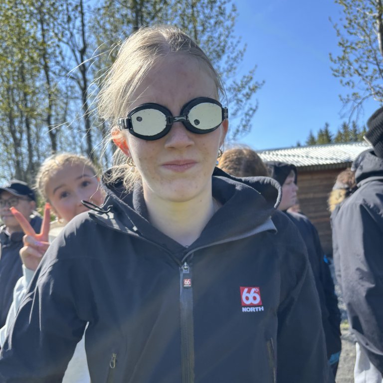 20240529_105657186_ios