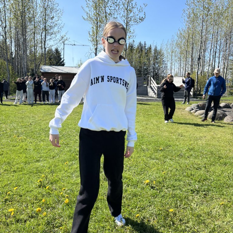 20240529_105915536_ios