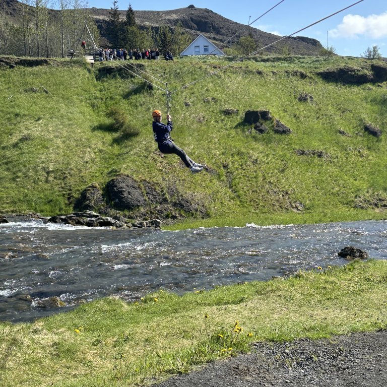 20240529_112756738_ios