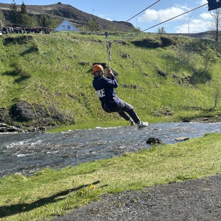 20240529_112757543_ios1