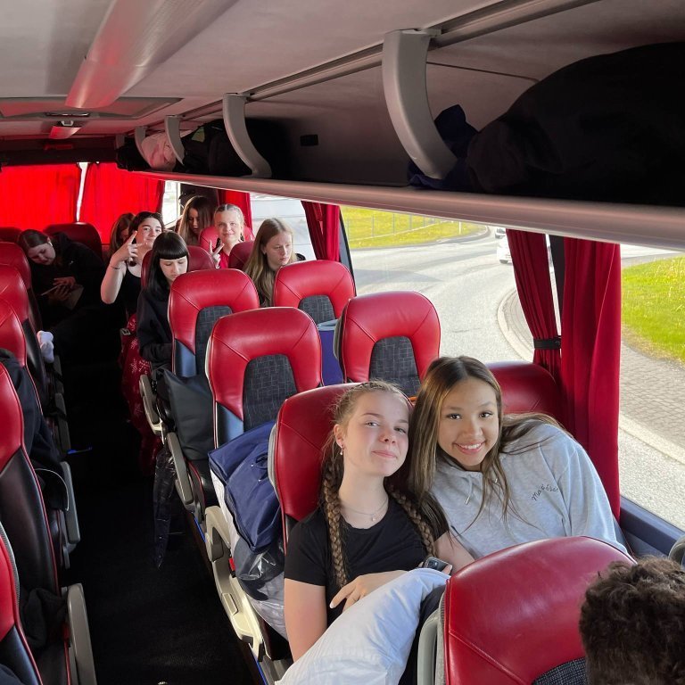 messenger_creation_ddd5a691-d321-4aba-80b9-8d5a5299d1d7