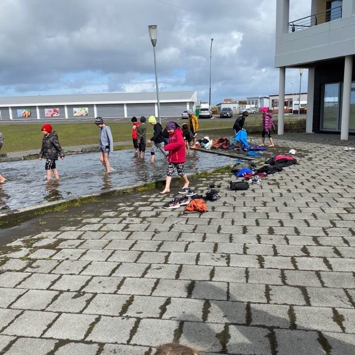 101106732_1560358330800806_8787275630442971136_n