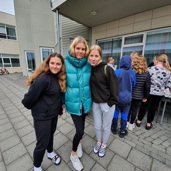 101433105_592456358065234_2656999372125896704_n