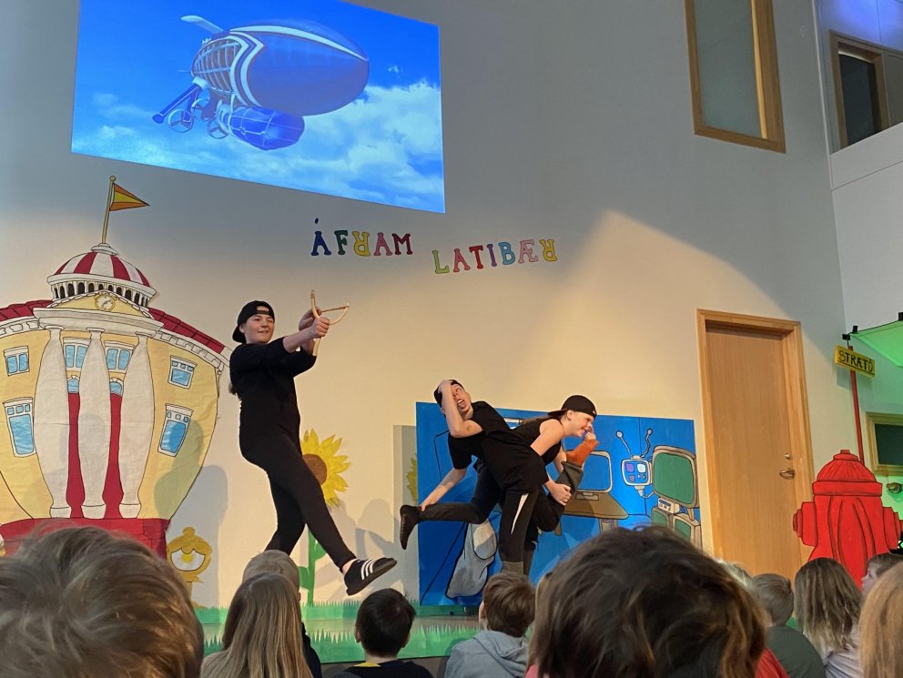 Árshátíðarsýningin Latibær