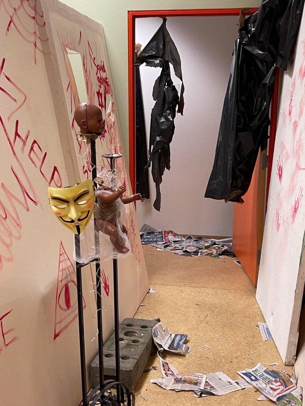 Nemendaráð sá um að halda uppi hræðilegu draugahúsi