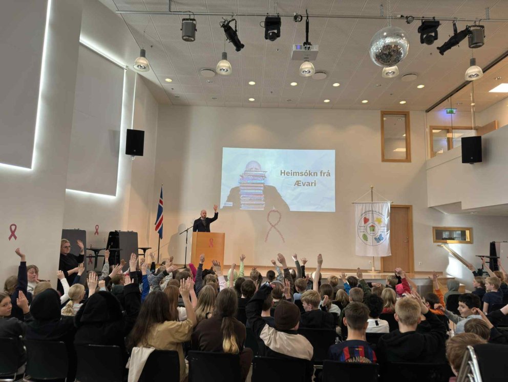 Ævar Þór rithöfundur í heimsókn