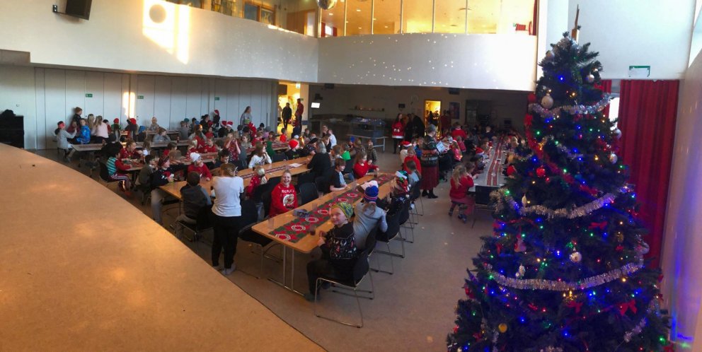 Allir eru JÓLÓ í Sandó ?