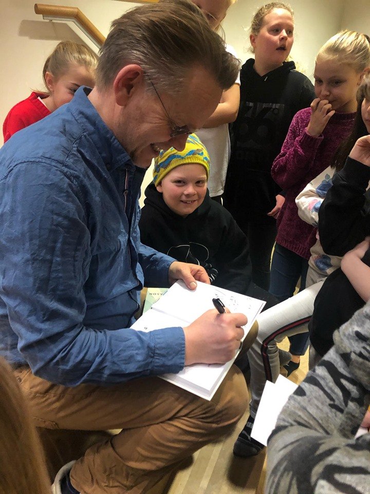 Gunnar Helgason rithöfundur heimsótti Sandgerðisskóla