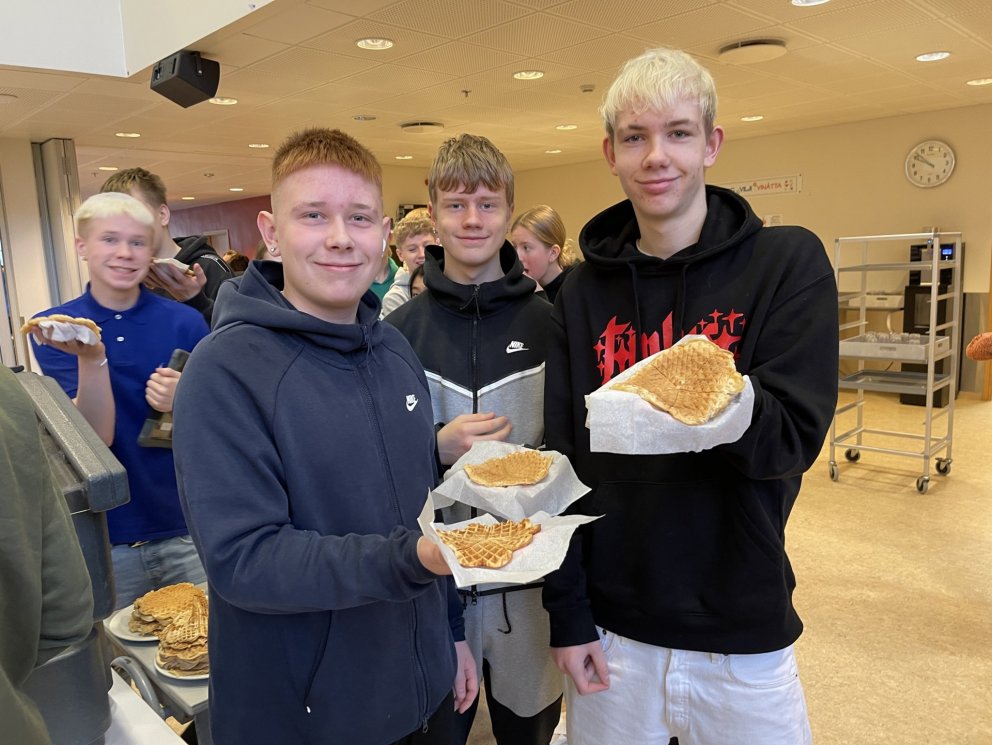 Til hamingju með daginn!