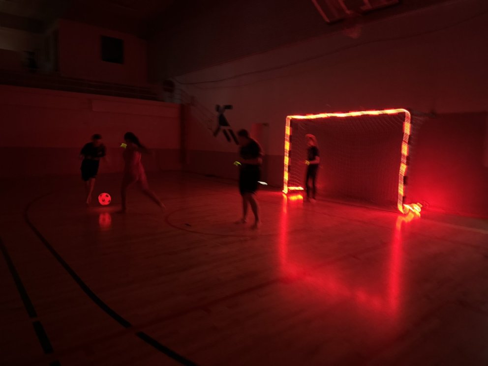 Ljósabolti sló í gegn í Sandgerðisskóla