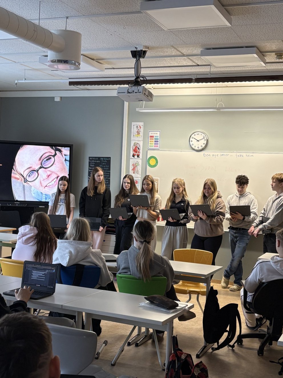 Lof mér að falla – Jafningjafræðsla