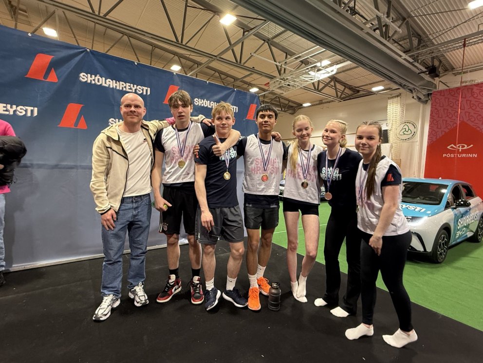 Fulltrúar skólans í Skólahreysti 2026
