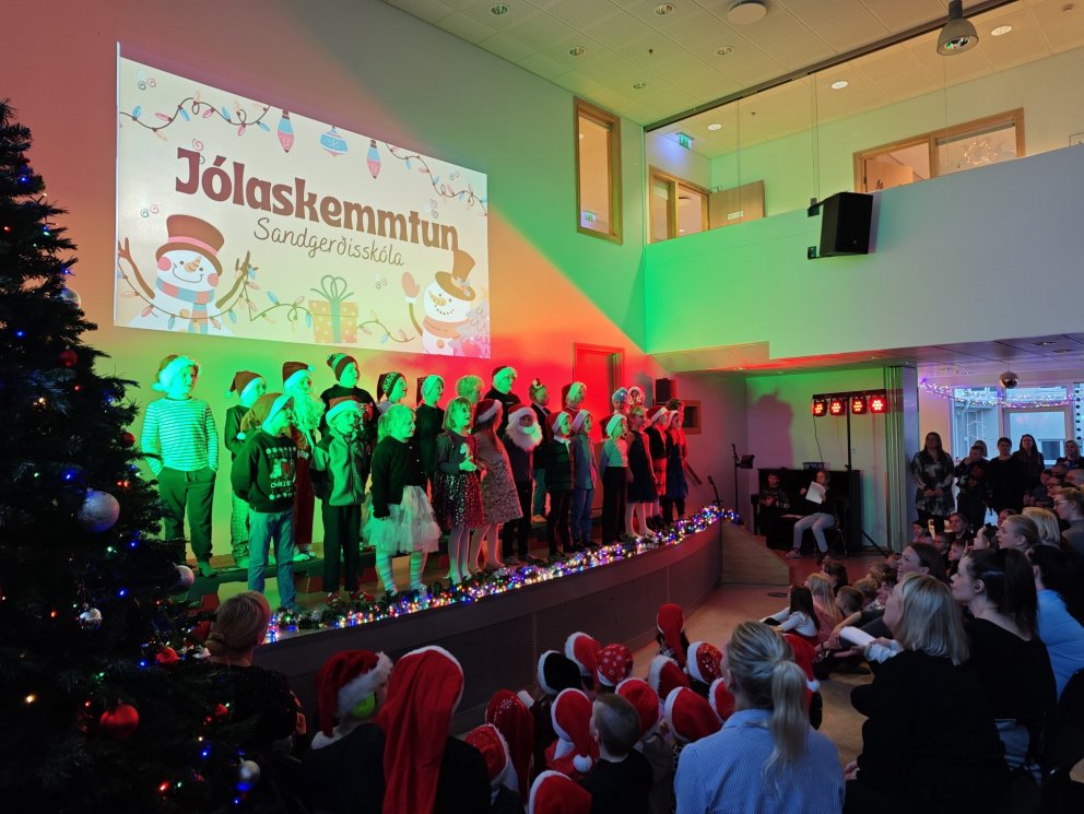 Jólaskemmtun og litlu jólin