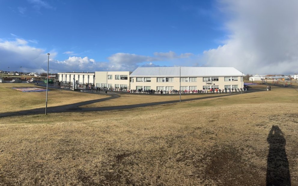 Skrifstofan hefur opnað aftur eftir sumarfrí