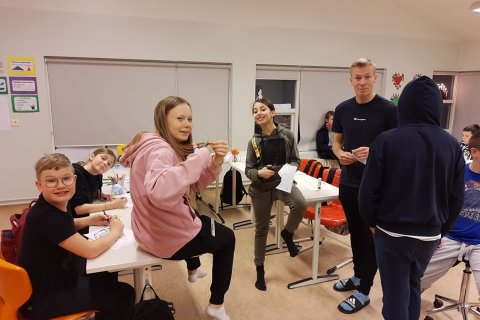 Jólastöðvar hjá 7. bekk