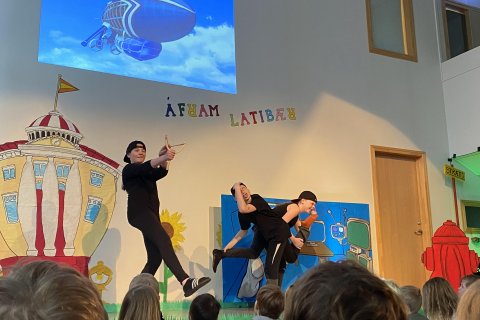 Árshátíðarsýningin Latibær