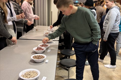 Nemendaráð bauð upp á smakk á Þorramat