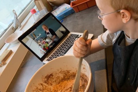 Afrakstur nemenda við bakstur á kryddbrauði