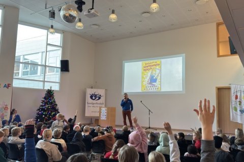 Gunnar Helgason rithöfundur í heimsókn