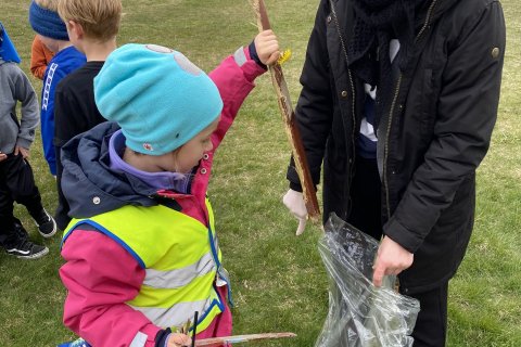 Ruslatínsla á skólalóðinni