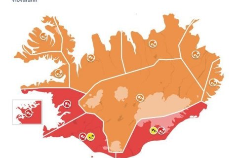 Skólahald fellur niður á morgun! No school tomorrow! Jutro nie ma szkoły!