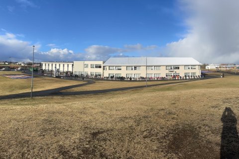 Skrifstofan hefur opnað aftur eftir sumarfrí